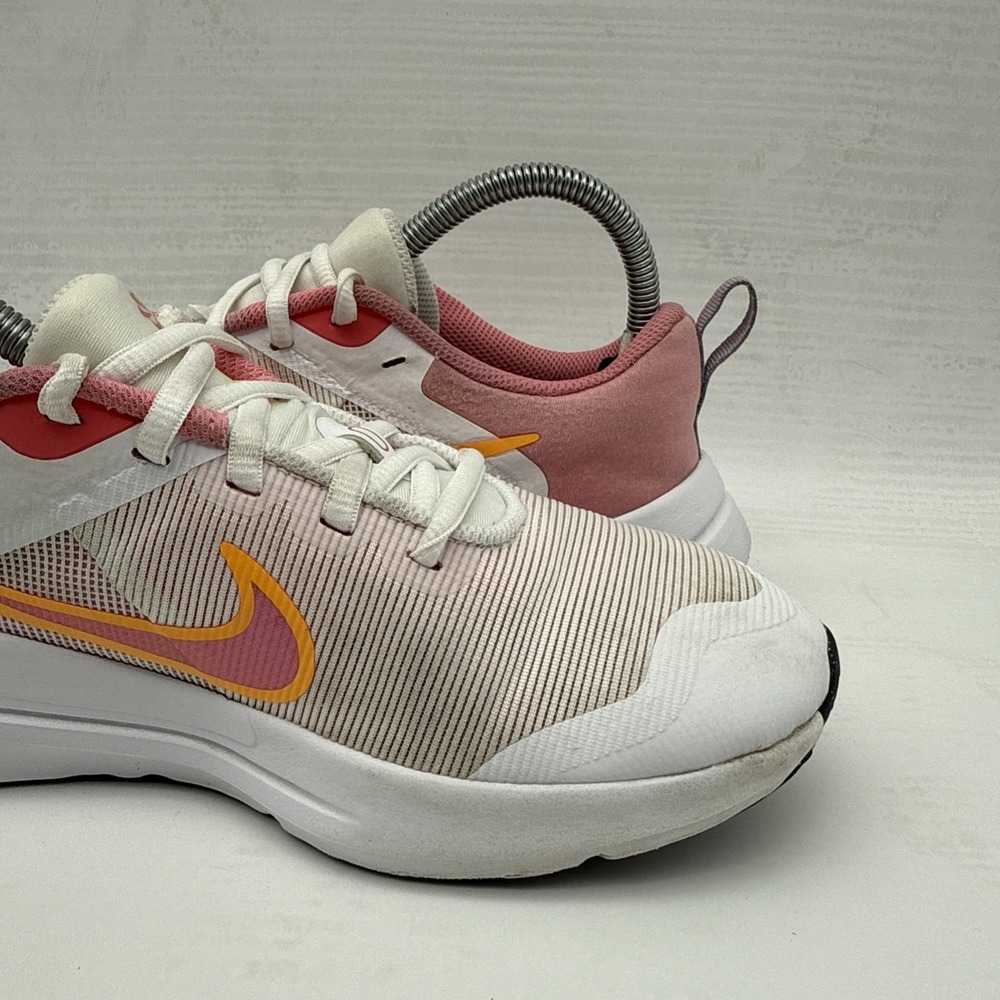 Nike Girls/Youth Grade School Downshifter 12 Running Shoes Size: 6Y (DM4194-100) - Picture 5 of 16